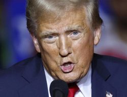 Trump Ancam Tarif 25 Persen Ke Negara Eropa Jika Halangi AS Caplok Greenland