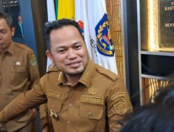 Cegah Insiden di Jembatan Mahakam, Gubernur Kaltim Rudy Mas’ud Inisiasi Rest Area Tongkang