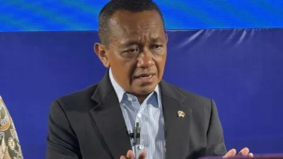 Menteri ESDM Bahlil Lahadalia Bahas Rencana Kembangkan Kilang Minyak dengan Essar Group dan Pertamina