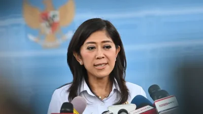 Kebijakan Menkomdigi Meutya Hafid Bikin RI Jadi Negara Non-Barat Pertama Batasi Medsos Pada Anak