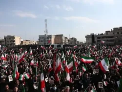 Jutaan Warga Iran Ikrarkan Sumpah Setia kepada Mojtaba Khamenei