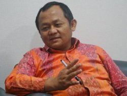 Di Tengah Isu Reshuffle Kabinet, Sarmuji Puji Kinerja Menteri Bahlil: Makin Baik! Harga BBM Tak Naik!