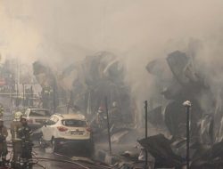 AS-Israel Gempur Habis-habisan Masjid dan Pom Bensin Universitas Teknologi Sharif di Teheran