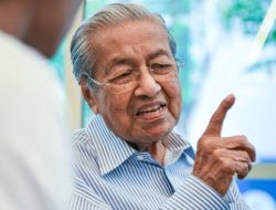 Ini Kondisi Terakhir PM Malaysia Mahathir Mohamad Usai Terjatuh Hingga Patah Tulang Pinggul