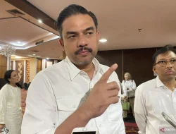 Menteri Maman Abdurrahman: Harga Plastik Naik Gila-gilaan, UMKM Pilih Tahan Harga Meski Untung Menipis!