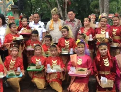 Gubernur Hidayat Arsani Ajak Generasi Muda Babel Lestarikan Tradisi Menyirih di Festival Napak Sire Belitung