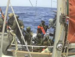 Menteri Keamanan Israel Itamar Ben Gvir Unggah Video Relawan Sumud Flotilla Dijambak, Disiksa, Dipaksa Berlutut