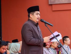 Bupati Roby Kurniawan Kucurkan Rp. 1,6 Miliar untuk Beasiswa Mahasiswa Bintan