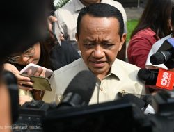 Menteri ESDM Bahlil Lahadalia Rombak Total Pertambangan, Pastikan Negara Kuasai Porsi Lebih Besar