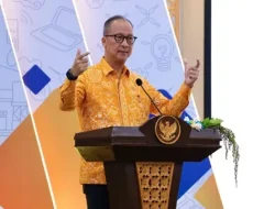 Menperin Agus Gumiwang Lindungi Pasar Domestik, Minta Arus Impor Dialihkan ke Indonesia Timur