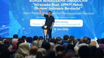 Menteri UMKM Maman Abdurrahman Siapkan Mitigasi Usai Gejolak Rupiah Hantam UMKM Tahu dan Tempe