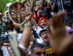 Generasi Muda India Bikin Partai Kecoak CJP, Desak Menteri Pendidikan Mundur Buntut Skandal Ujian Bocor